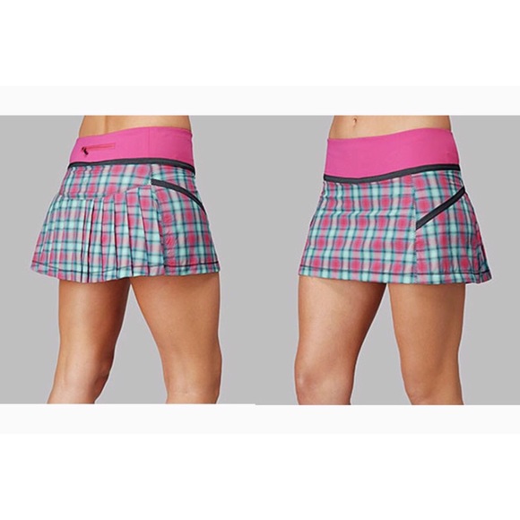 lululemon athletica Dresses & Skirts - Lululemon Reflection Skirt, 6
